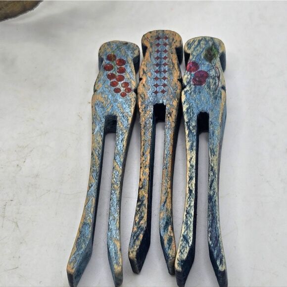 "5/$25" Vintage Upcycled Distressed Blue Wood Clothes Pins, Set Of 3 - Picture 5 of 5